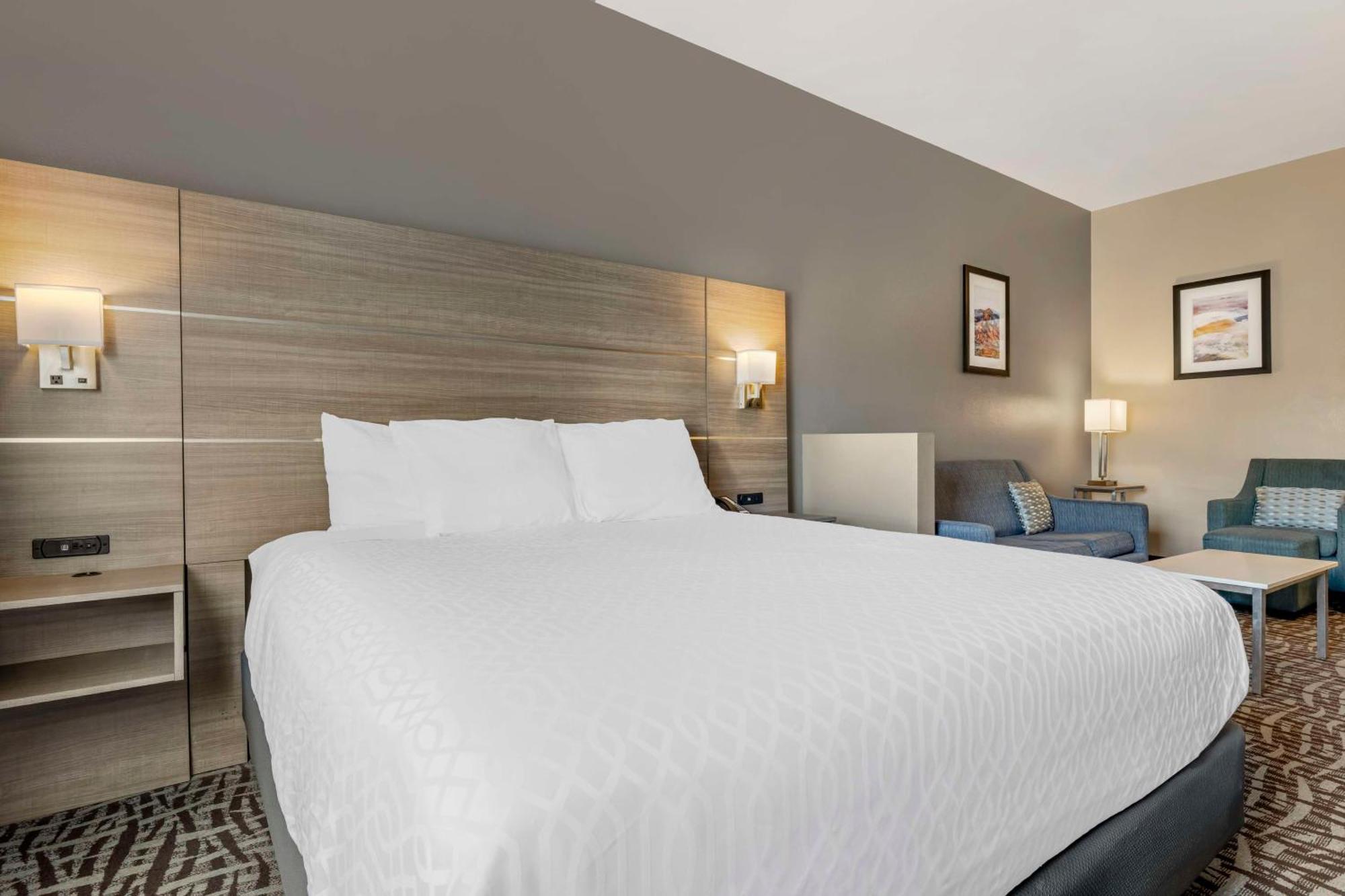 Best Western Plus Lake Elsinore Inn & Suites Exterior foto