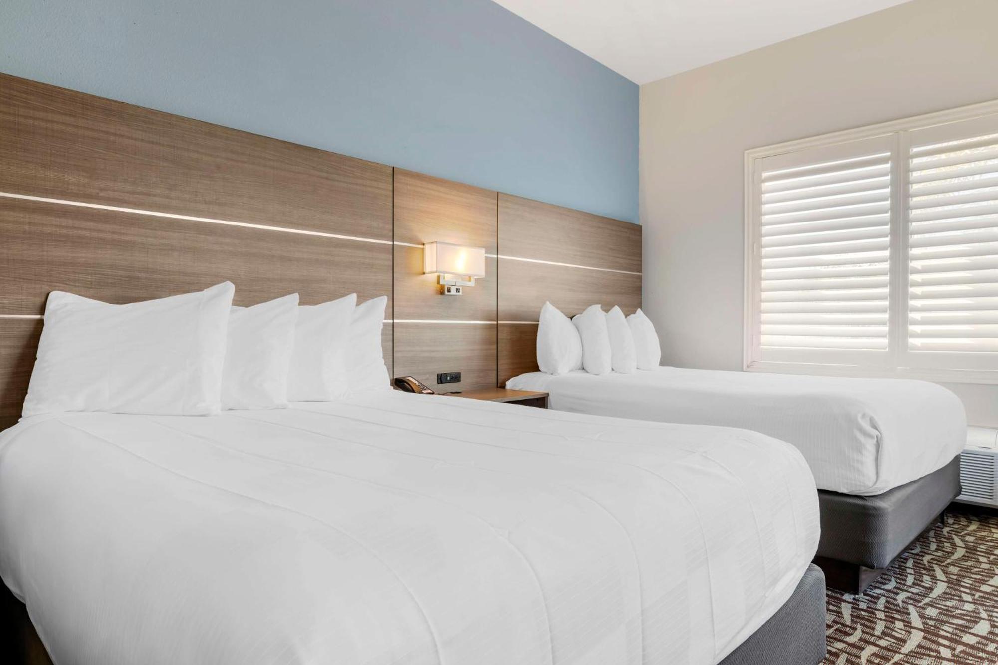 Best Western Plus Lake Elsinore Inn & Suites Exterior foto