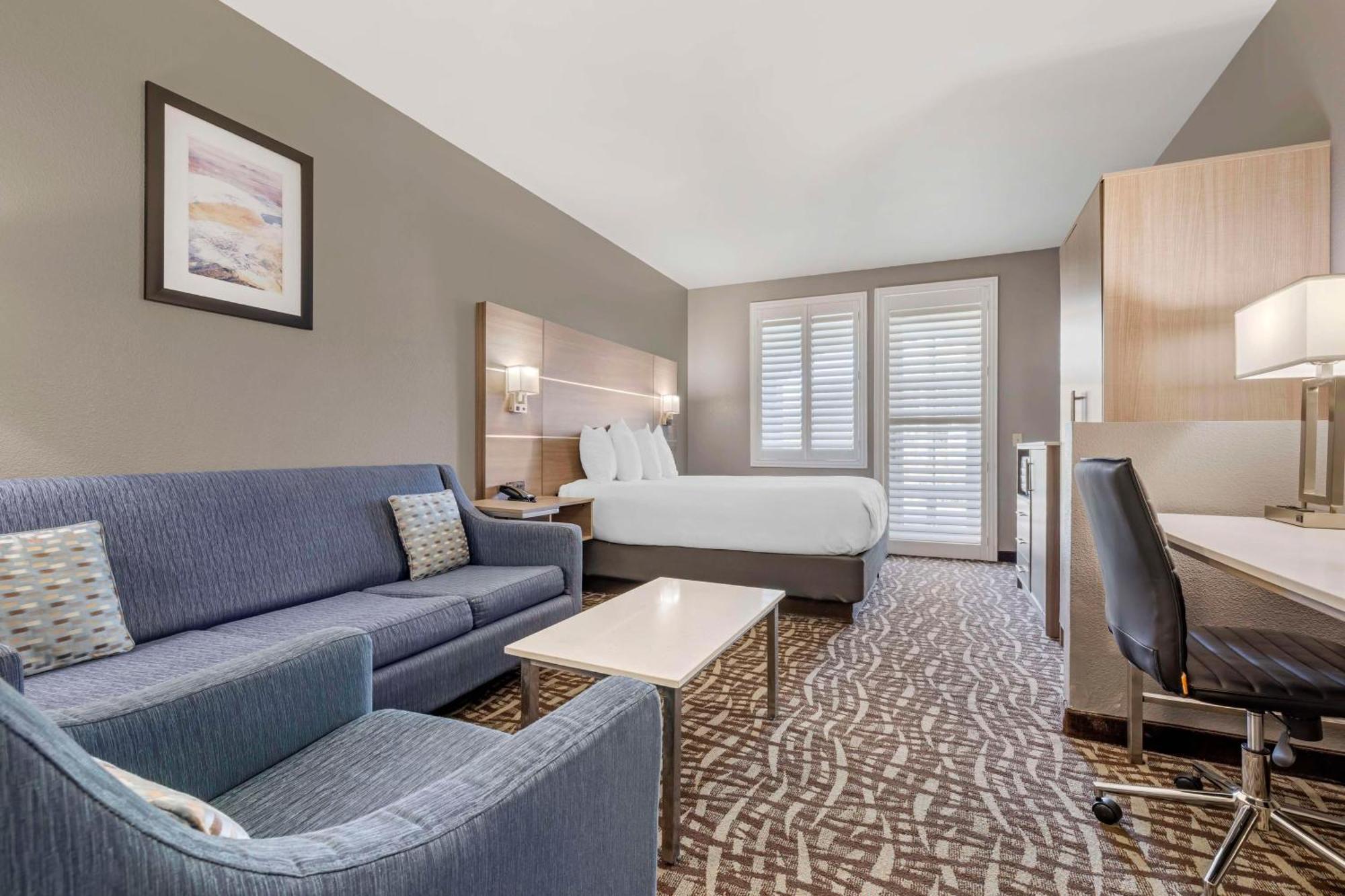 Best Western Plus Lake Elsinore Inn & Suites Exterior foto