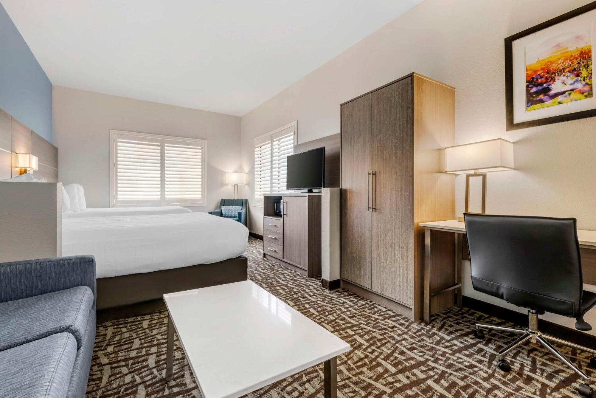 Best Western Plus Lake Elsinore Inn & Suites Exterior foto