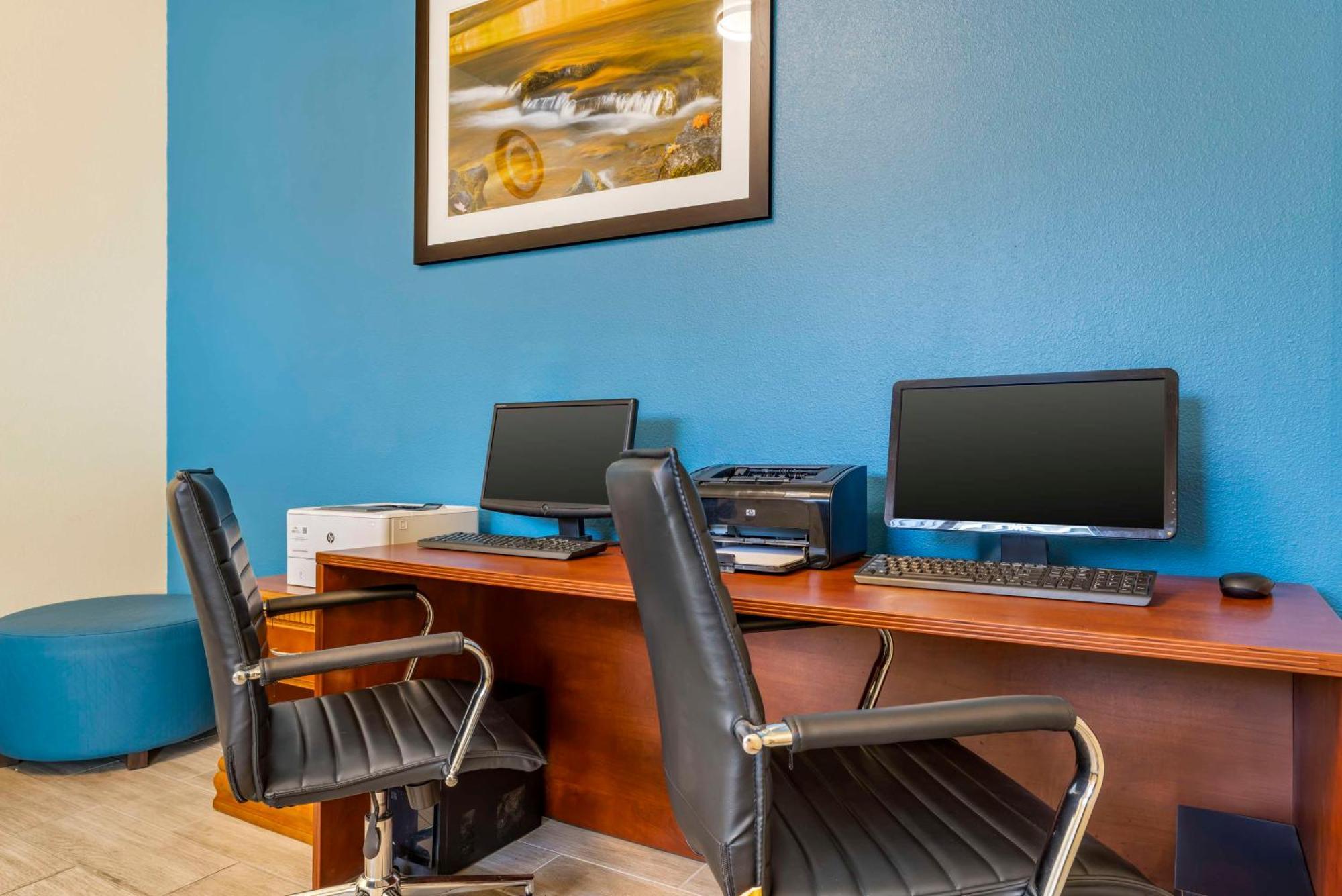 Best Western Plus Lake Elsinore Inn & Suites Exterior foto